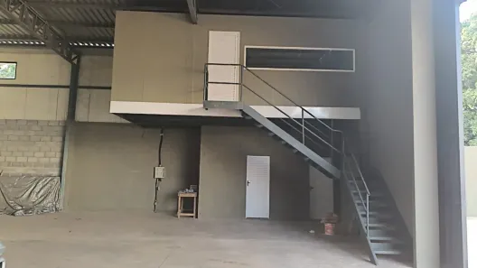 Galpão/Depósito/Armazém para alugar, 525m² no Centro-Sul, Várzea Grande