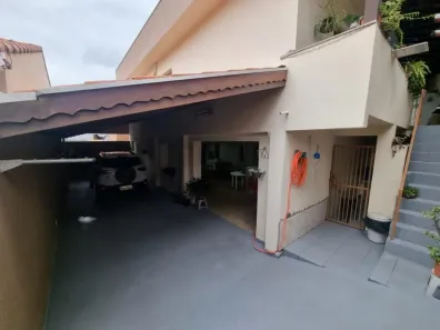 Casa com 5 Quartos à venda, 235m² no Tulipas, Jundiaí