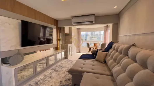 Apartamento com 3 Quartos para alugar, 110m² no Centro, Balneário Camboriú
