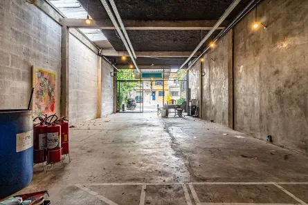 Prédio Comercial à venda, 190m² no Vila Hamburguesa, São Paulo