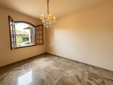 Casa com 3 Quartos para alugar, 155m² no Centro, Itaúna