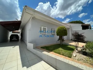 Sobrado com 3 Quartos à venda, 180m² no Vila Frezzarim, Americana