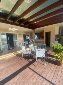 Casa com 3 Quartos à venda, 300m² no Sol e Mar, Macaé