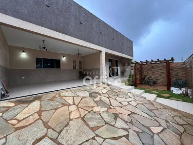 Casa com 3 Quartos à venda, 350m² no São Carlos, Anápolis
