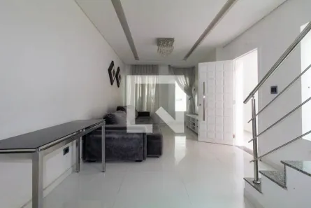 Casa com 3 Quartos à venda, 240m² no Jardim Textil, São Paulo