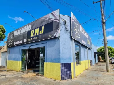 Prédio Comercial com 3 Quartos à venda, 200m² no Centro, Três Lagoas