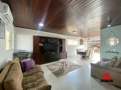 Sobrado com 3 Quartos à venda, 210m² no Vila Suissa, Mogi das Cruzes