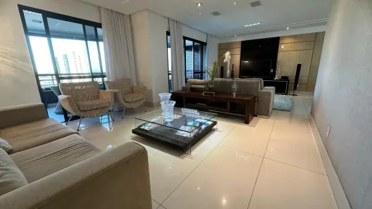 Apartamento com 4 Quartos para alugar, 195m² no Santa Mônica, Feira de Santana