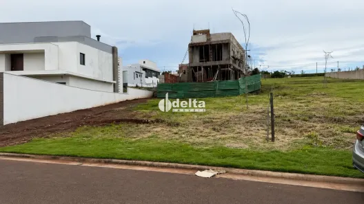 Lote/Terreno à venda, 364m² no Granja Marileusa, Uberlândia