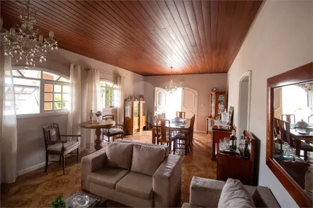 Casa com 3 Quartos à venda, 236m² no Jardim Bandeirantes, São Roque