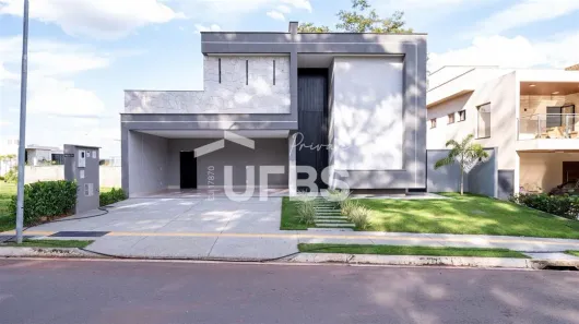 Casa de Condomínio com 3 Quartos à venda, 223m² no Residencial Goiânia Golfe Clube, Goiânia