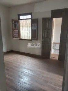 Casa com 2 Quartos à venda, 101m² no Centro, Uberaba