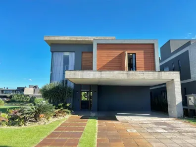 Sobrado com 5 Quartos à venda, 358m² no Centro, Xangri-lá