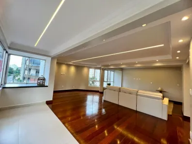 Apartamento com 3 Quartos à venda, 180m² no Setor Bueno, Goiânia