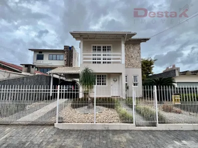 Casa com 2 Quartos à venda, 111m² no Centro, Biguaçu