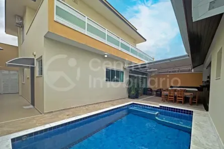 Casa com 4 Quartos à venda, 254m² no Cidade Nova Peruíbe, Peruíbe
