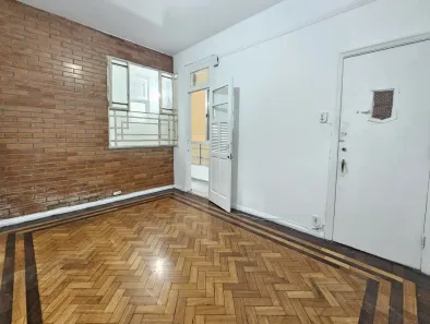 Apartamento com 2 Quartos para alugar, 57m² no Copacabana, Rio de Janeiro