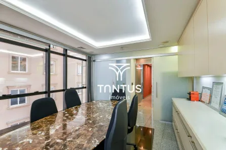 Sala Comercial à venda, 86m² no Centro, Curitiba