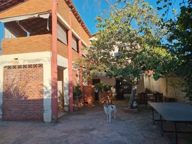 Casa com 5 Quartos à venda, 372m² no Centro, Montes Claros