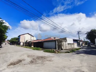 Casa com 2 Quartos para alugar, 208m² no Henrique Jorge, Fortaleza