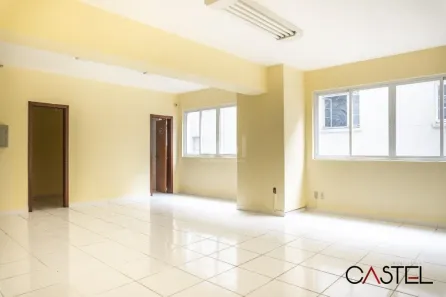 Sala Comercial à venda, 51m² no Centro Histórico, Porto Alegre