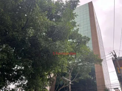 Sala Comercial para alugar, 241m² no Vila Congonhas, São Paulo
