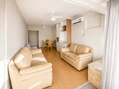 Apartamento com 2 Quartos para alugar, 81m² no Centro, Florianópolis