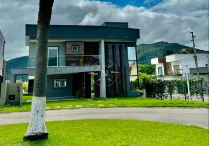 Casa de Condomínio com 3 Quartos à venda, 220m² no São João do Rio Vermelho, Florianópolis