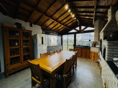 Fazenda/Sítio com 2 Quartos à venda, 130m² no Chácaras Santa Maria, Jacareí