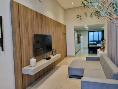 Casa com 3 Quartos à venda, 180m² no Novo Mundo, Uberlândia