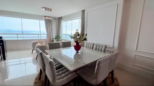 Apartamento com 3 Quartos à venda, 220m² no Centro, Balneário Camboriú