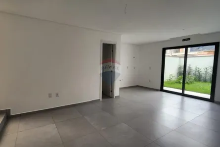 Sobrado com 2 Quartos à venda, 80m² no Ingleses do Rio Vermelho, Florianópolis
