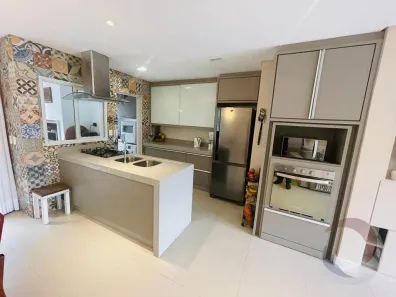 Casa com 3 Quartos à venda, 149m² no Sambaqui, Florianópolis