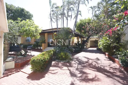 Casa com 4 Quartos à venda, 230m² no Cambeba, Fortaleza