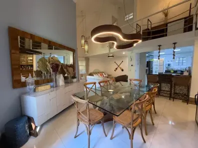 Casa com 6 Quartos para alugar, 240m² no Camburi, São Sebastião