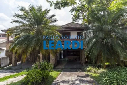 Casa de Condomínio com 4 Quartos para venda ou aluguel, 635m² no Alphaville, Santana de Parnaíba