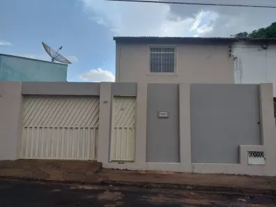 Casa com 4 Quartos à venda, 225m² no Conjunto Morada do Sol, Uberaba