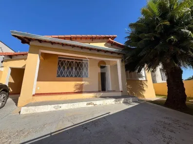 Casa com 2 Quartos para alugar, 222m² no Jardim Itamarati, Campinas