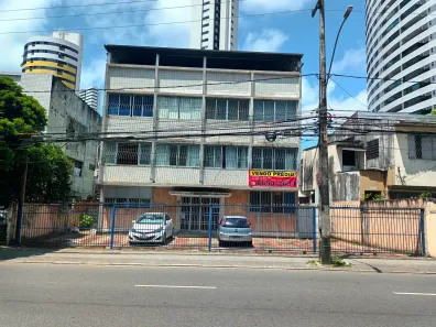 Prédio Residencial com 18 Quartos à venda, 90m² no Torre, Recife