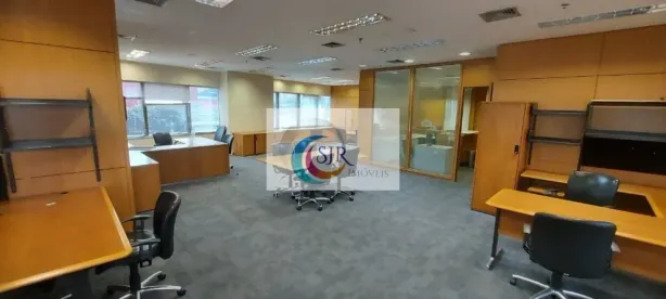 Sala Comercial para alugar, 242m² no Vila Nova Conceição, São Paulo