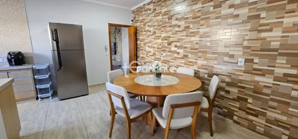 Casa com 2 Quartos à venda, 178m² no Centro, Atibaia