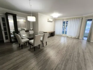 Apartamento com 4 Quartos para alugar, 143m² no Centro, Florianópolis