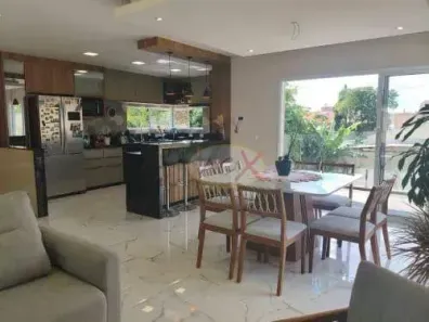 Casa com 4 Quartos à venda, 312m² no Xaxim, Curitiba