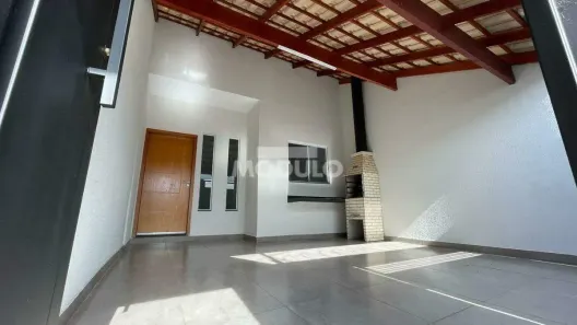 Casa com 2 Quartos à venda, 70m² no Laranjeiras, Uberlândia