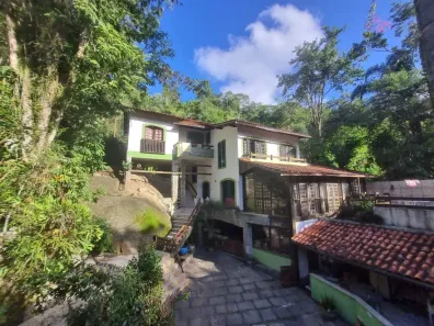Casa com 4 Quartos à venda, 600m² no Vila Progresso, Niterói