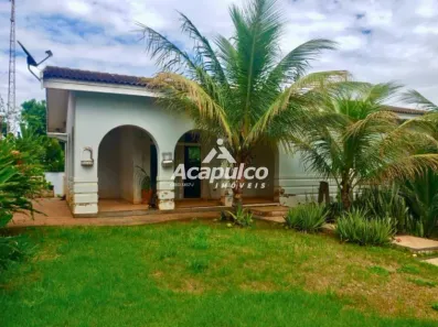 Casa com 3 Quartos para alugar, 212m² no Vila Jones, Americana