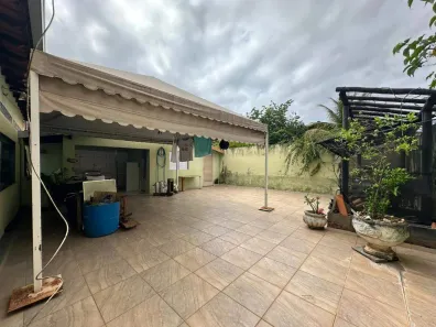 Casa com 3 Quartos à venda, 213m² no Major Prates, Montes Claros