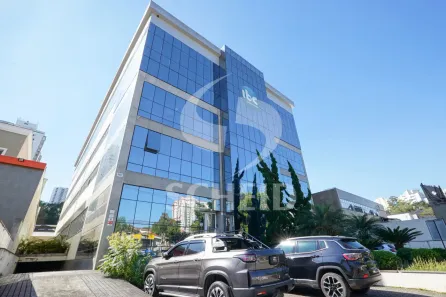 Imóvel Comercial à venda, 4800m² no Jardim Taquaral, São Paulo