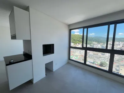 Apartamento com 3 Quartos para alugar, 122m² no Centro, Balneário Camboriú