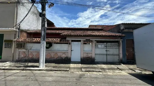 Casa com 3 Quartos à venda, 200m² no Feu Rosa, Serra